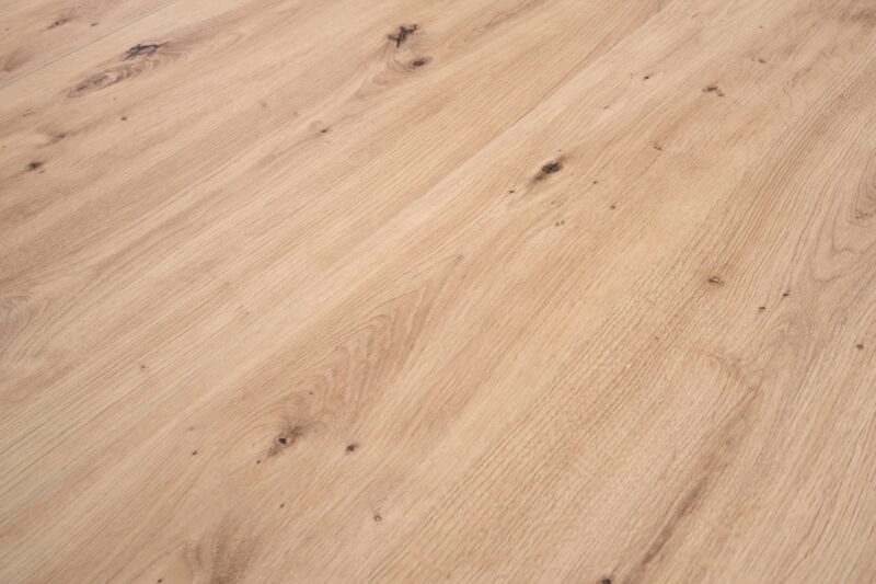 Söögilaud RINERO, tamm / must