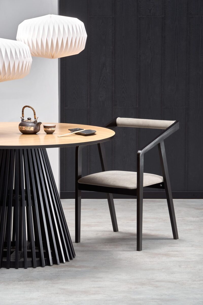 Söögilaud MIYARO, naturaalne tamm / must