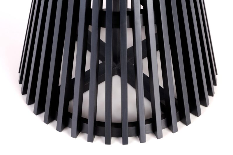 Söögilaud MIYARO, naturaalne tamm / must