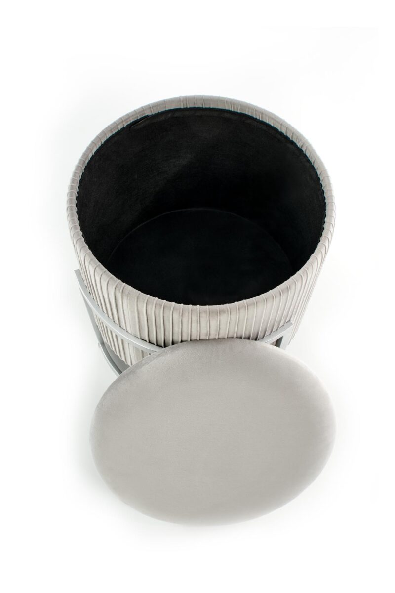 2010001190028_9 Tumba CRICKET, helehall