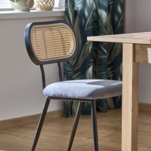 2010001193906_4 Söögilaud MAURION, tamm