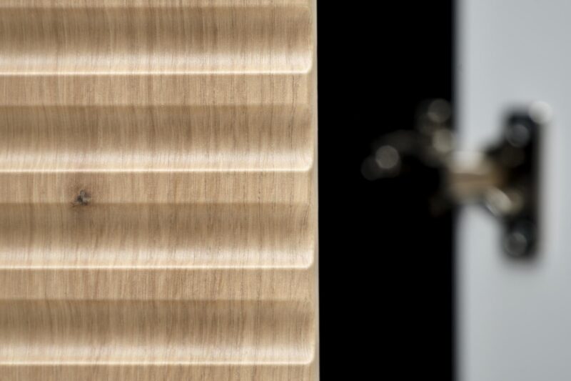 Kapp MURAVON S-1, käsitöö tamm / must