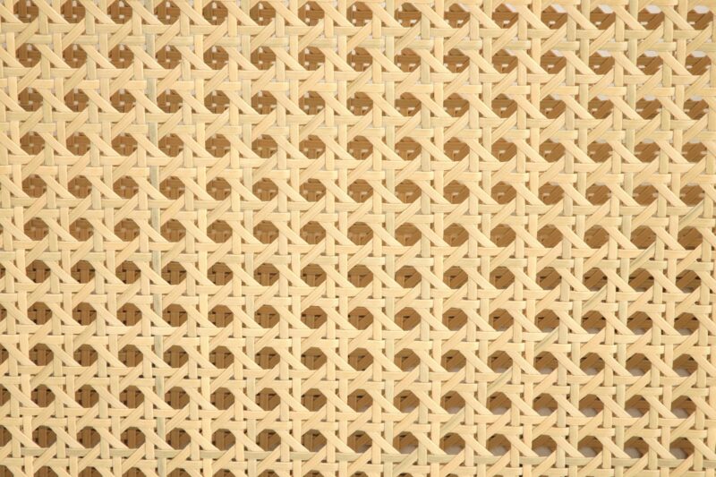 Tugitool ILARO, must / looduslik