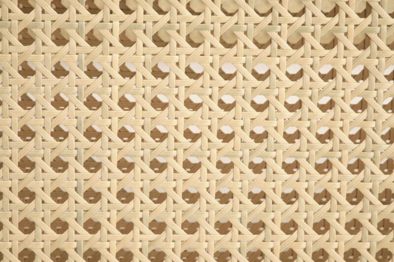 Tugitool ILARO, must / looduslik