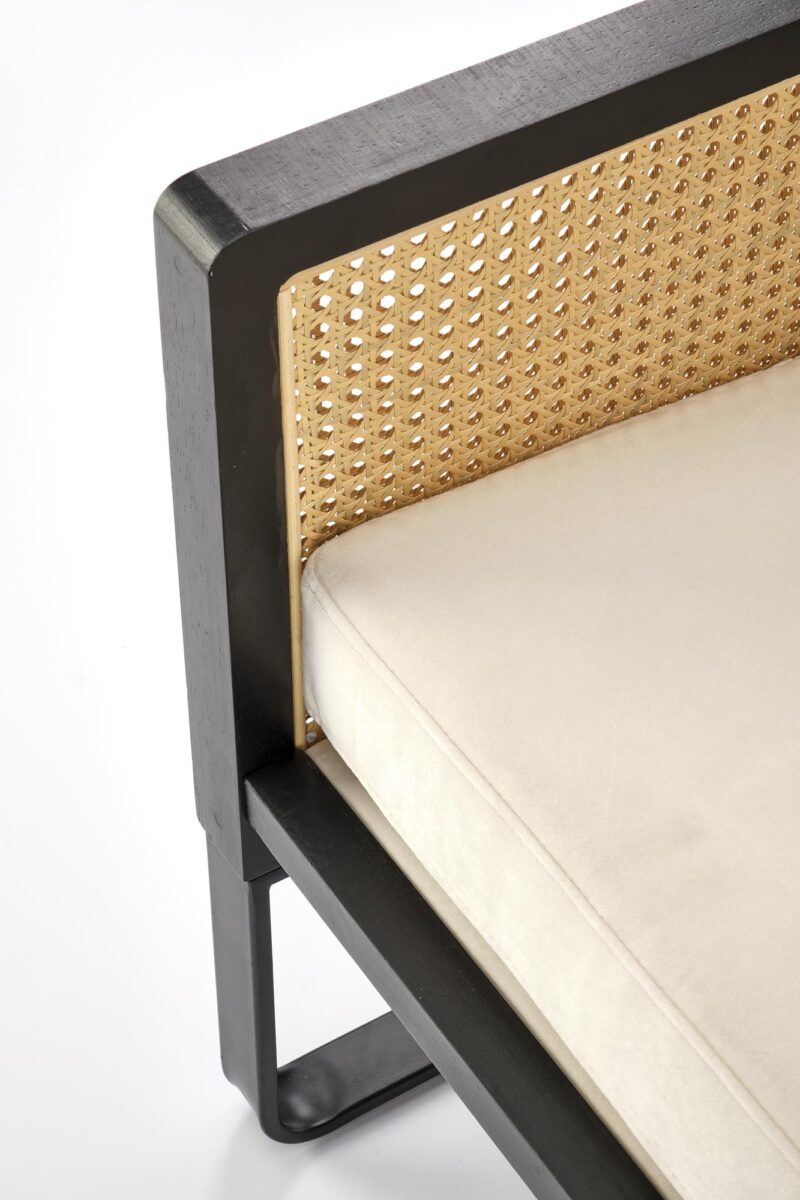 Tugitool ILARO, must / looduslik