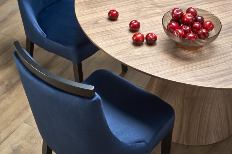 Ümar söögilaud HENDERSON, pähkel