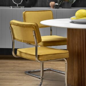 Stacked from 2 images. Method=C (S=4) Ümmargune söögilaud AURVIERA, valge marmor