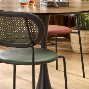 Stacked from 4 images. Method=C (S=4) Ümar söögilaud OLMARA, pähklipuu / must