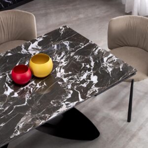 Söögilaud HILARON, must marmor / must