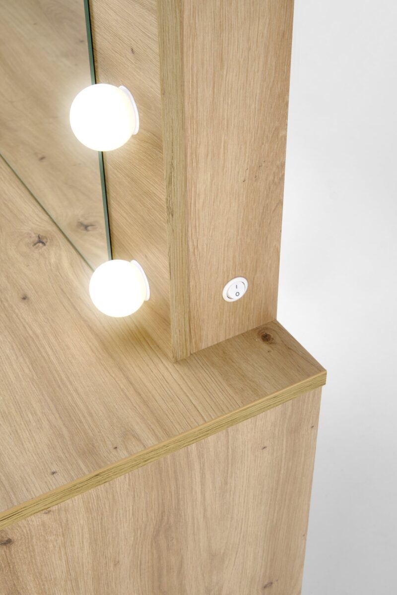 Meigilaud HOLVION,  tamm