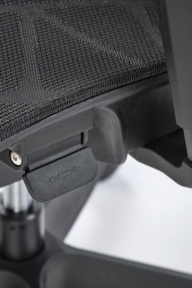 2010001204510_10 Kontoritool OSVALT, must