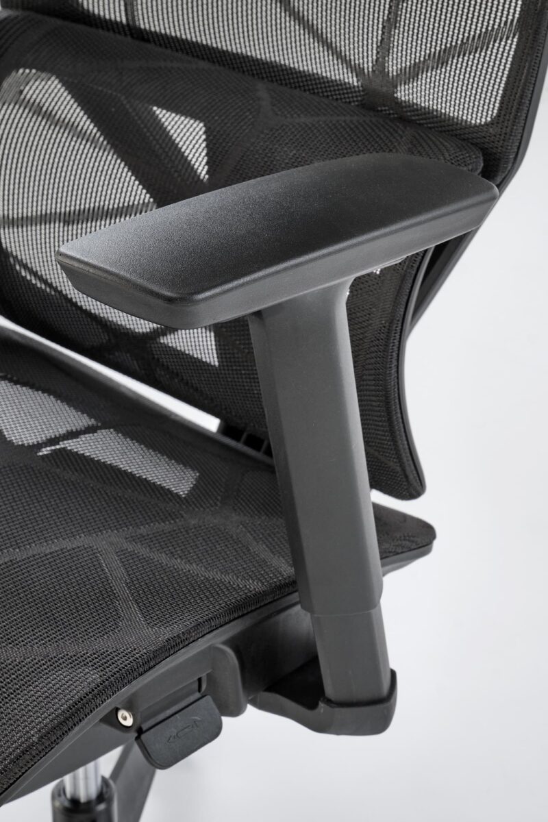 2010001204510_7 Kontoritool OSVALT, must