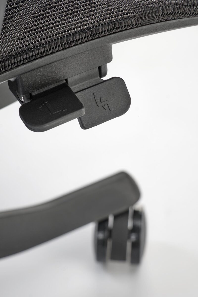 2010001204510_9 Kontoritool OSVALT, must