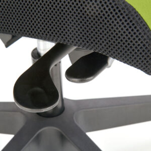 5903038715142_7 Kontoritool POLVOR, must / roheline