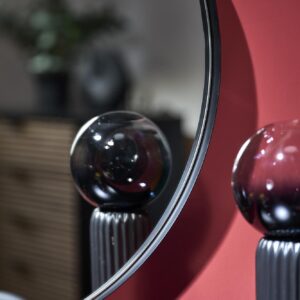 PATINA seinapeegel, must