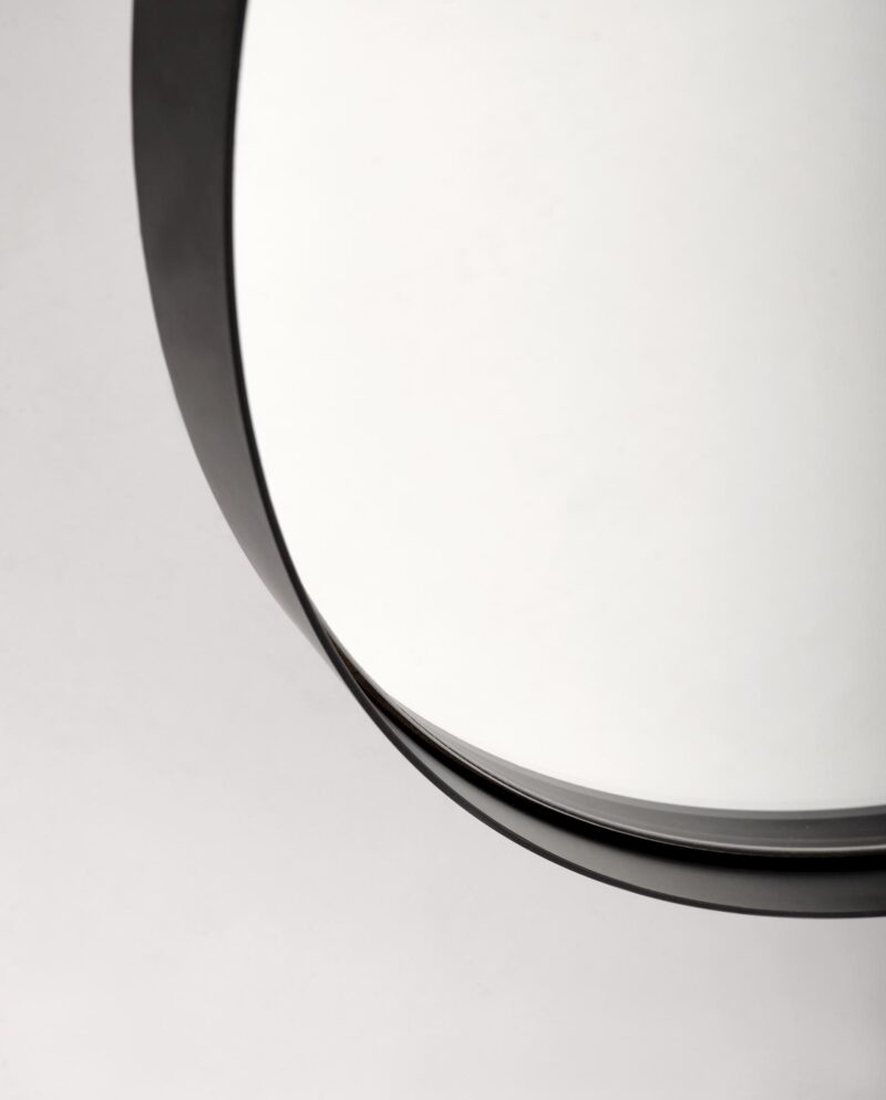 PATINA seinapeegel, must