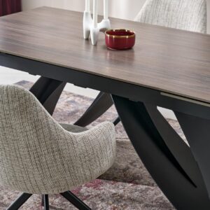 Söögilaud WALARIO, pähkel / must