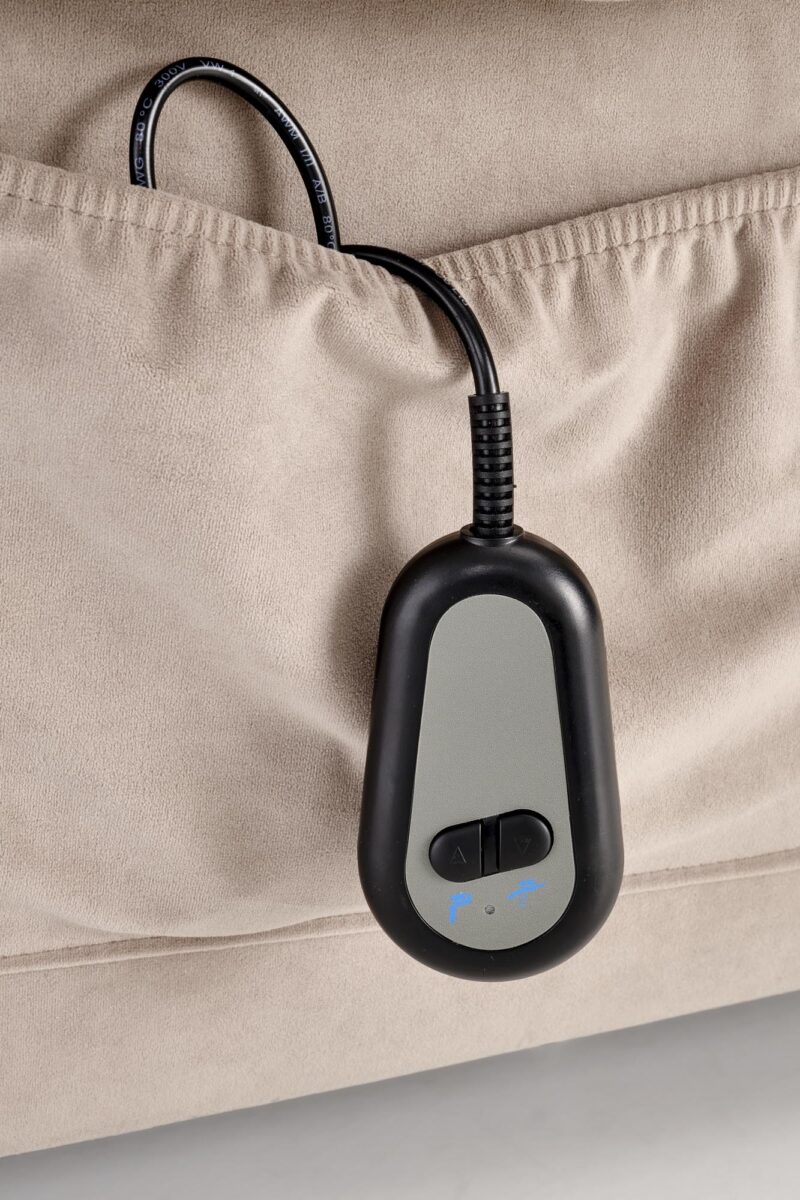 5905248135185_11 Tugitool HORTEL elektriline recliner+massaaž, beež