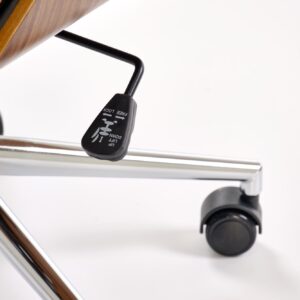 Kontoritool WEBSTER, pähklipuu / must