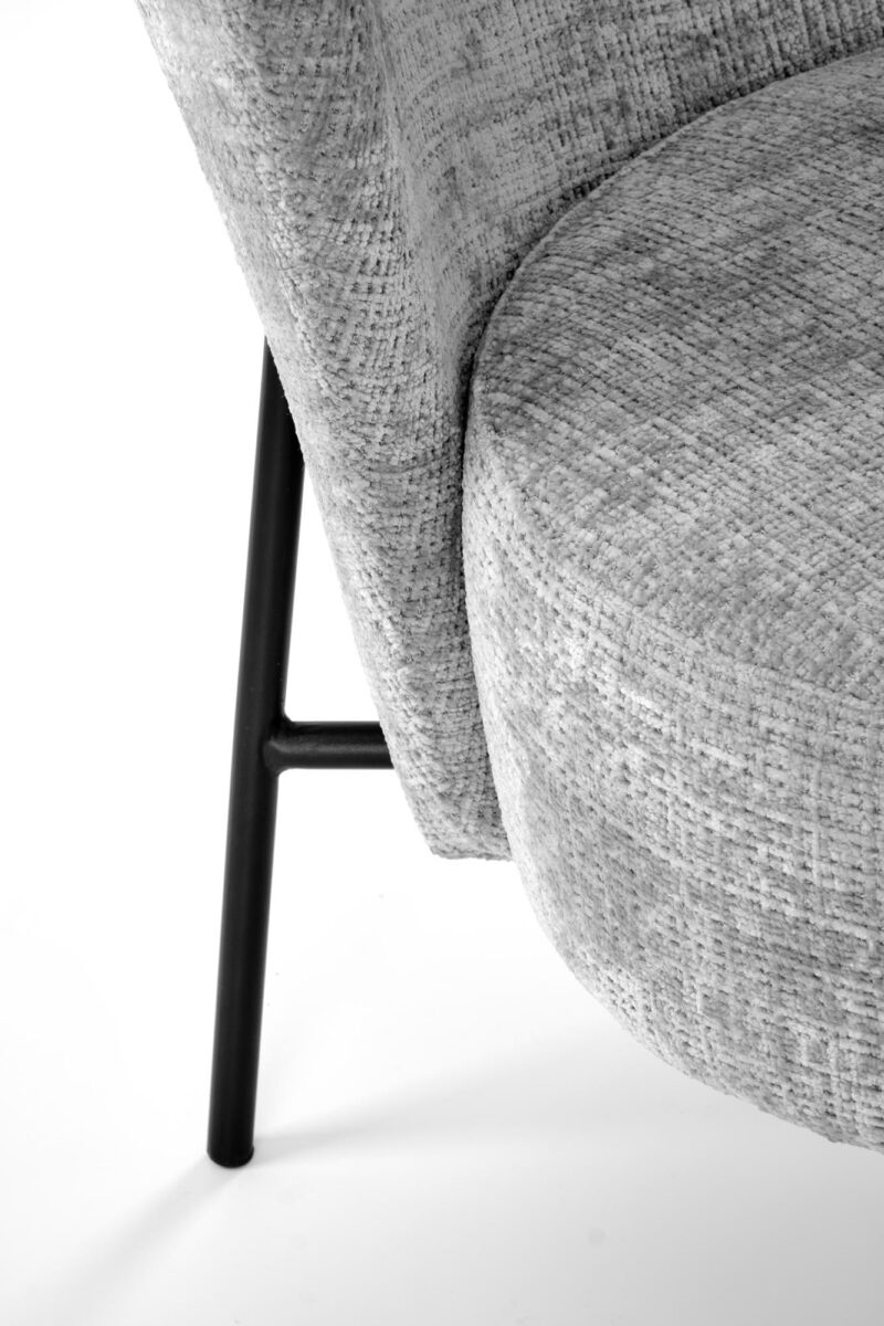 Tugitool CALVIERA, hall.