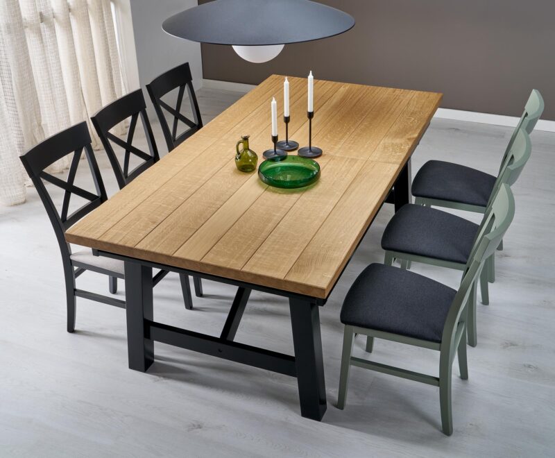 Pikendatav Söögilaud FIERON, naturaalne tamm / must