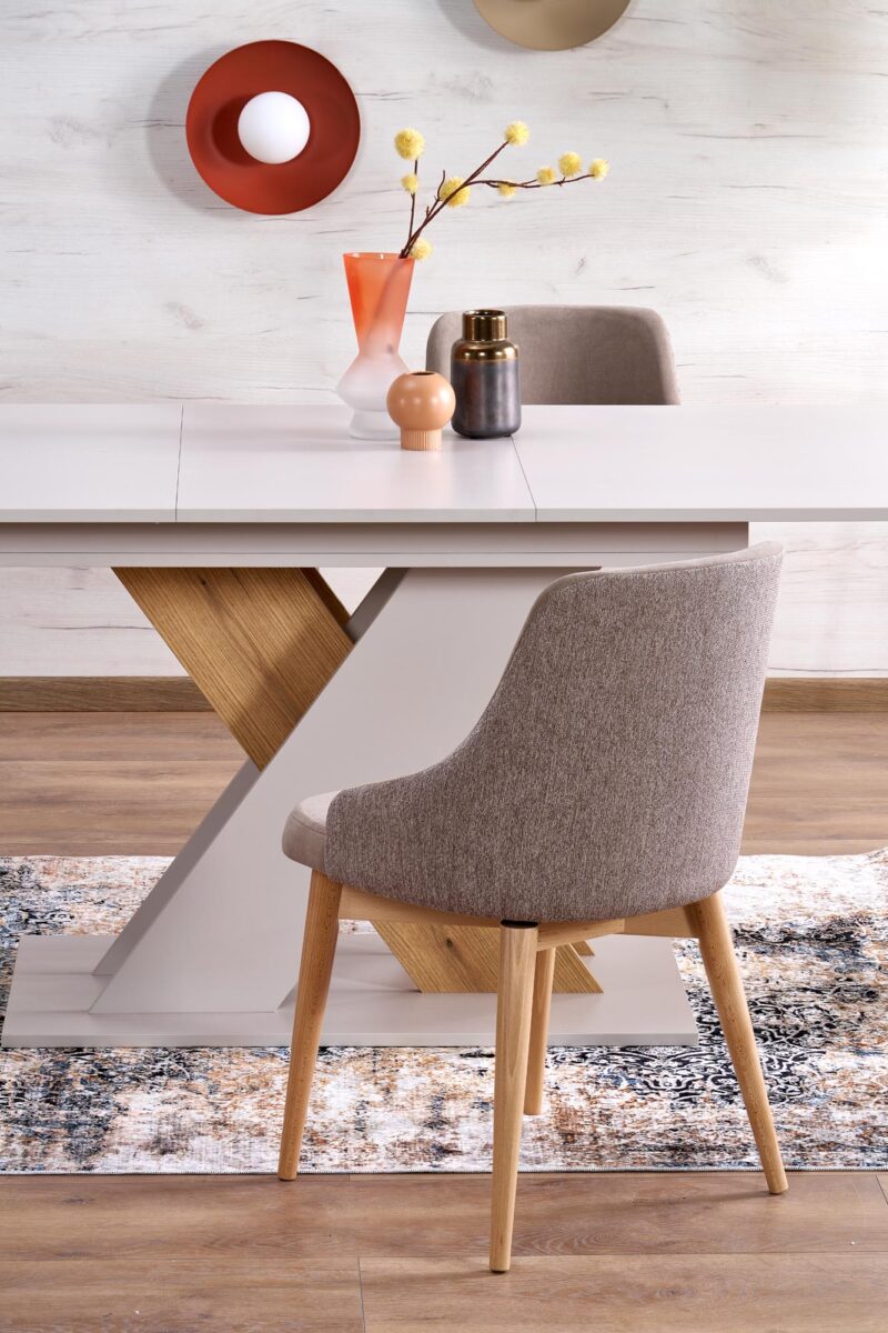 Pikendatav söögilaud ALETTA– must / tamme imitatsioon