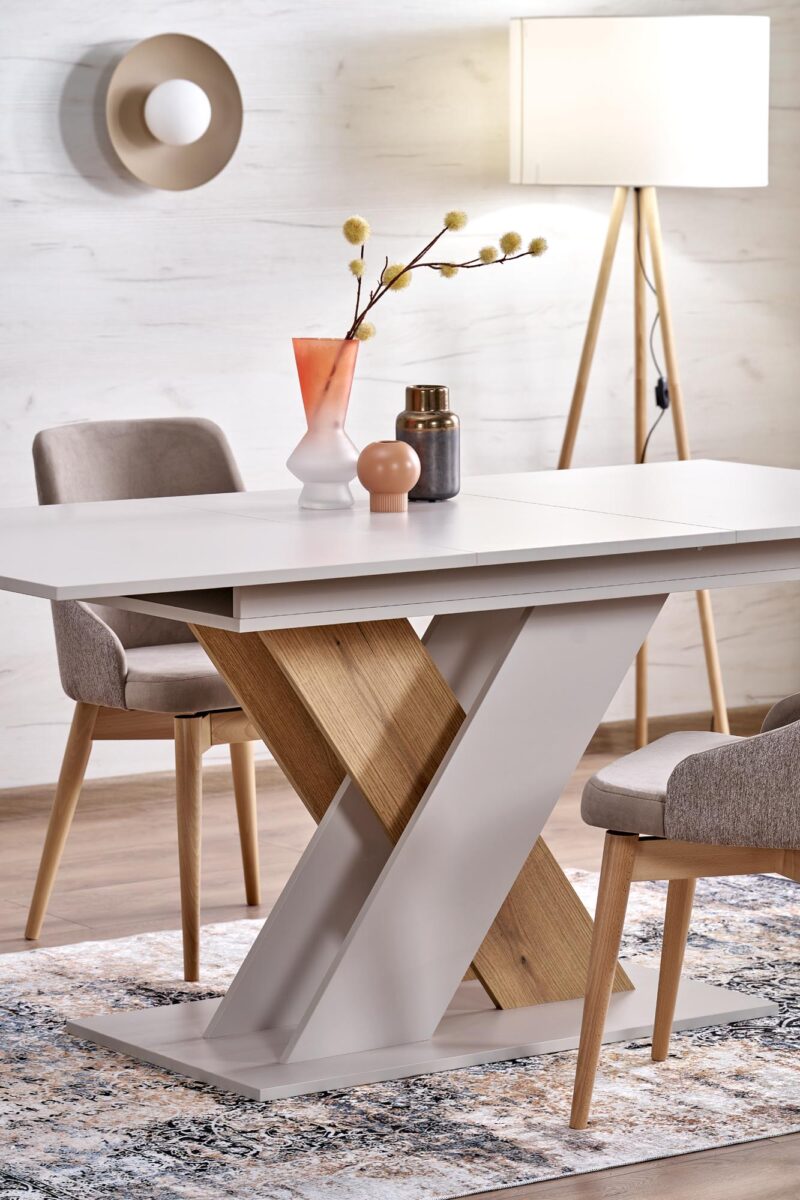 Pikendatav söögilaud ALETTA– must / tamme imitatsioon