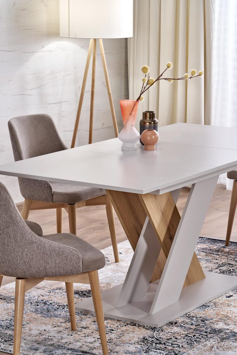 Pikendatav söögilaud ALETTA– must / tamme imitatsioon