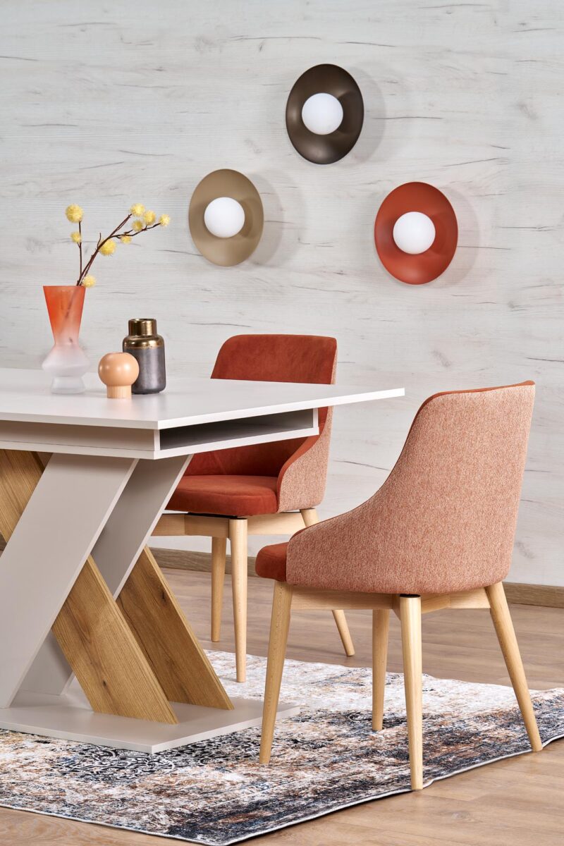 Pikendatav söögilaud ALETTA– must / tamme imitatsioon