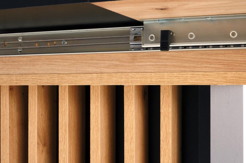 Pikendatav söögilaud NAVESSA – must / tamme imitatsioon