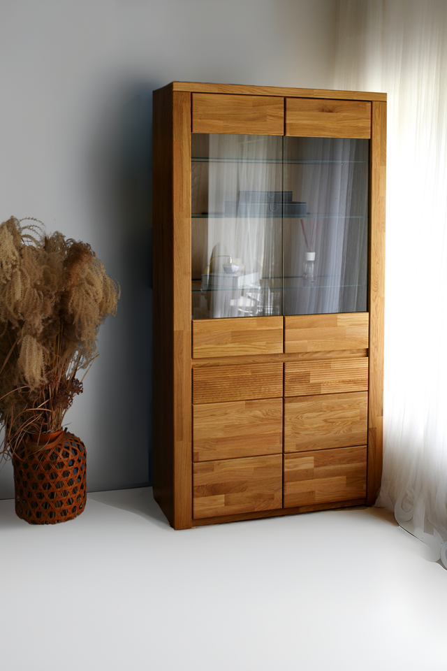 Tammepuidust vitriinkappp BRUNO 72 klaasuksega