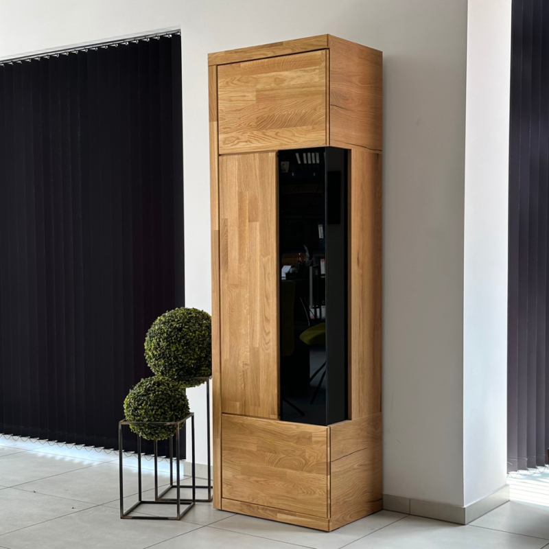 Tammepuidust vitriin Raro 90