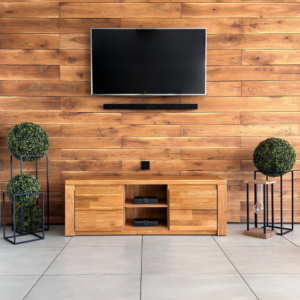 Tammepuidust TV alus Bruno 41