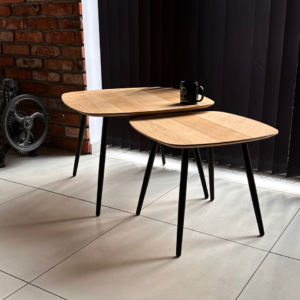 Tammepuidust kohvilaudade komplekt GEOMETRIC 91