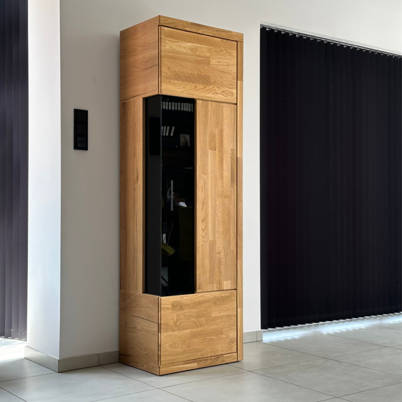 Tammepuidust Vitriinkapp RARO 91  toonklaasiga