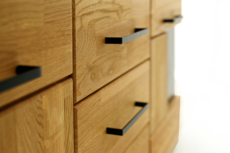 RE-15-_7_ Tammepuidust kummut RARO 15