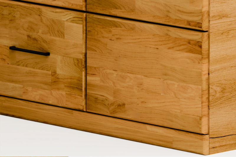 Tammepuidust vitriinkapp RARO 81