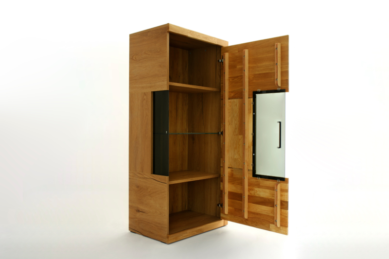 RE-95-_3_ Tammepuidust vitriinkapp Raro 95