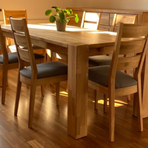 Tammepuidust pikendatav söögilaud Zeus