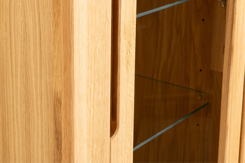 detal-NE-75 Tammepuidust vitriinkapp NAPOLI 75