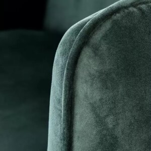 Roheline sametist tugitool Madera 01