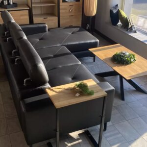 Reguleeritav diivanilaud puidust ja metallist