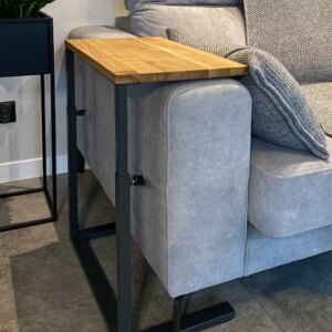 Reguleeritav diivanilaud puidust ja metallist